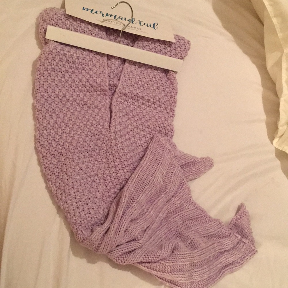 Mermaid tail Knitted blanket for your toddler